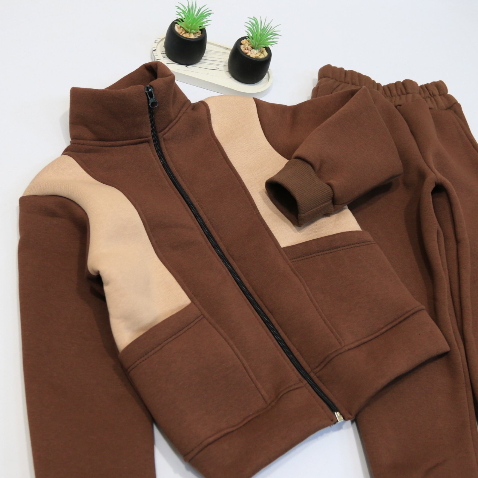 0-04-05-56deaeba95417cf6e5f822802beb93a70cd03999a5a84c9e0c626d7a7cb4293a_cf374ef599b4c69d