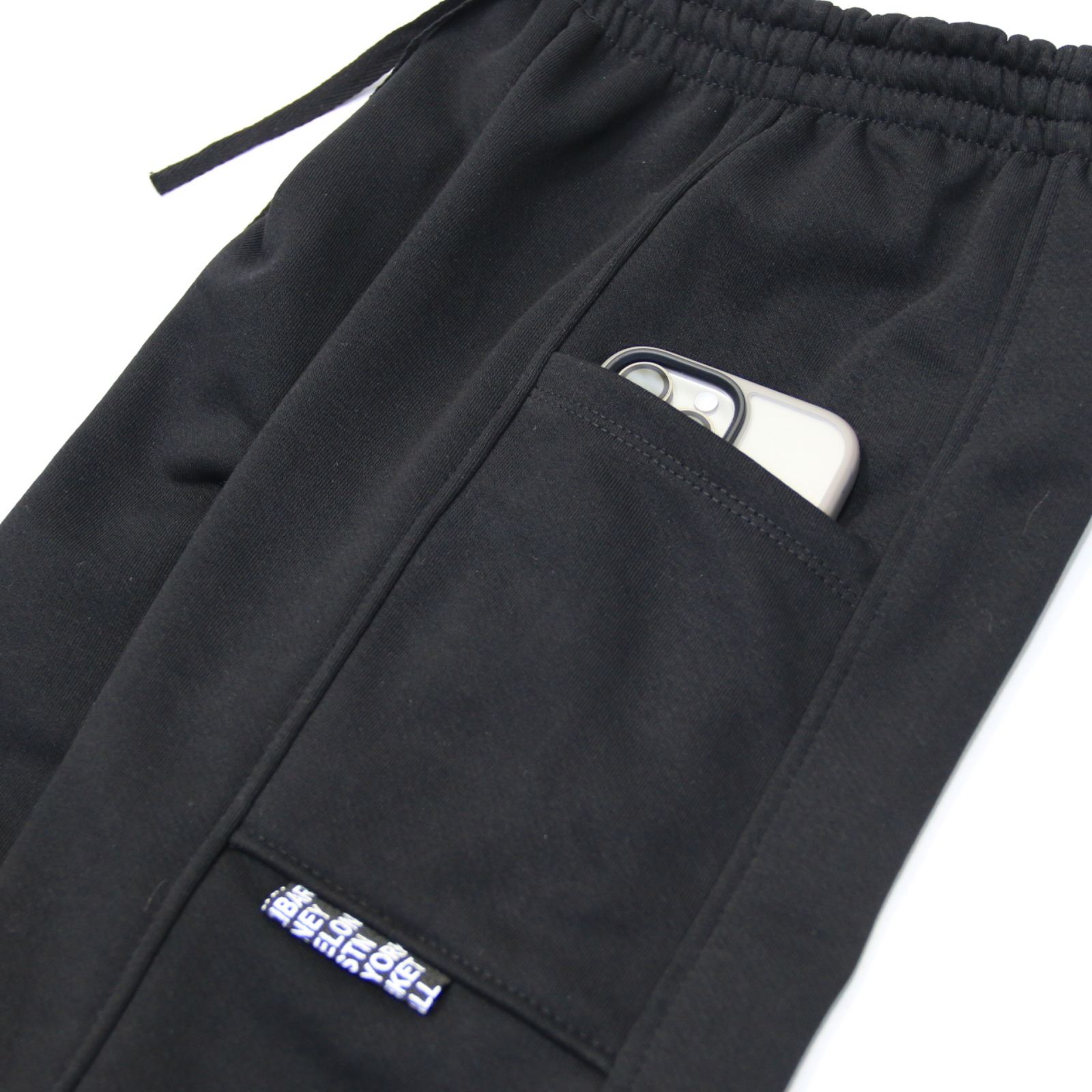 0-04-05-c6bbeb4cbea0e95abe63febd2664a48388f2b1d3d31c5885531fff58a53f14fa_8947bdac6bc10fdc